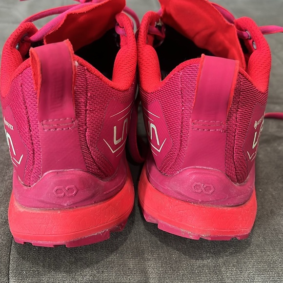 La Sportiva Women's Fuchsia and Red Jackal GRX Hiking Athletic Shoes, Size  10 - Picture 13 of 14